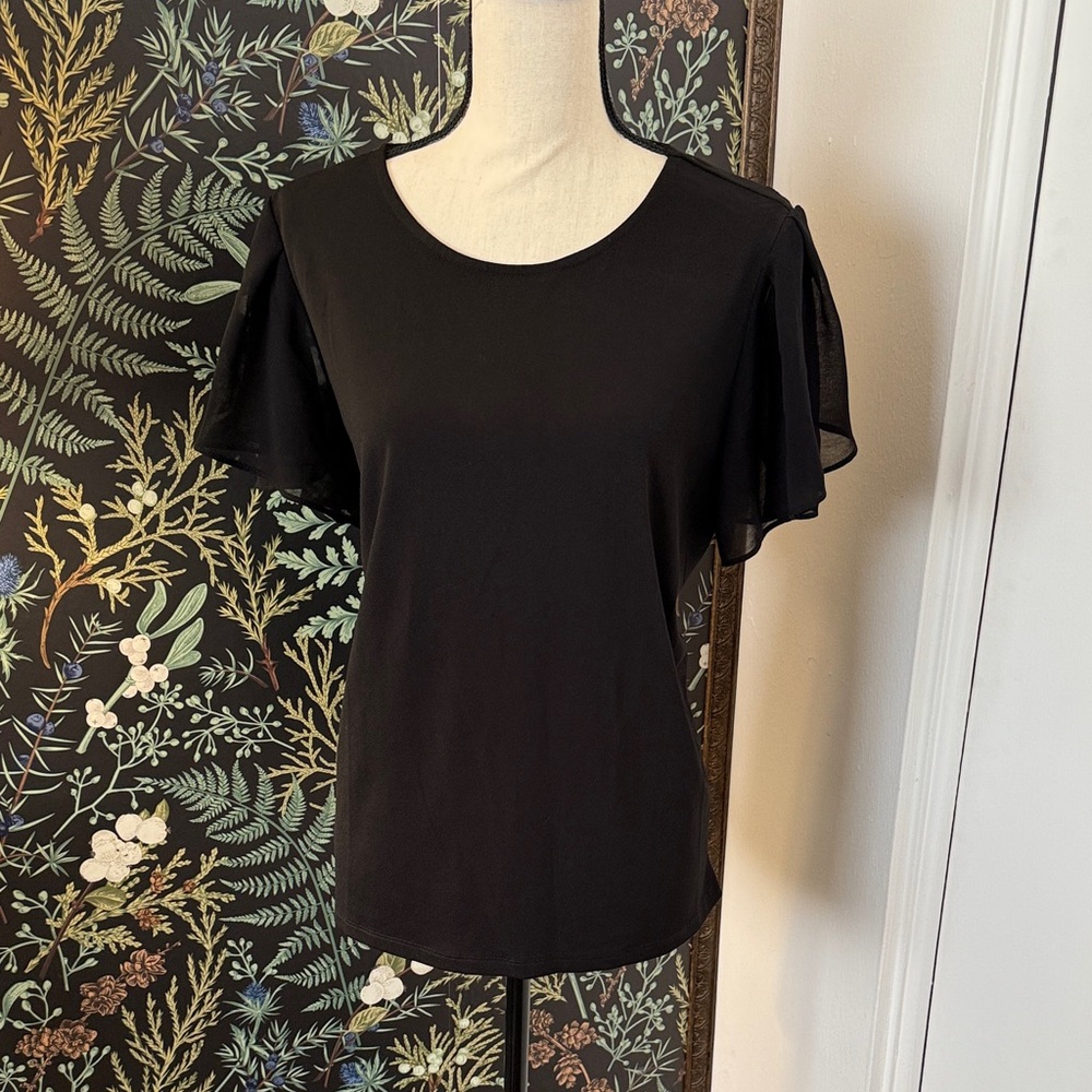 Petal Sleeve Blouse
